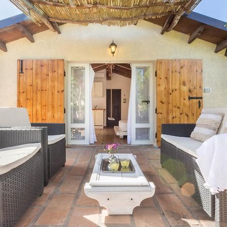 Deppy Cottage Porto Columbu - Perd'E Sali ภายนอก รูปภาพ